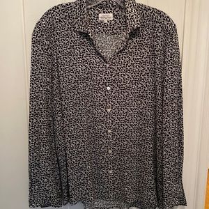 Hartford button down blouse. Silk. Navy, gray and white print. Size 3.